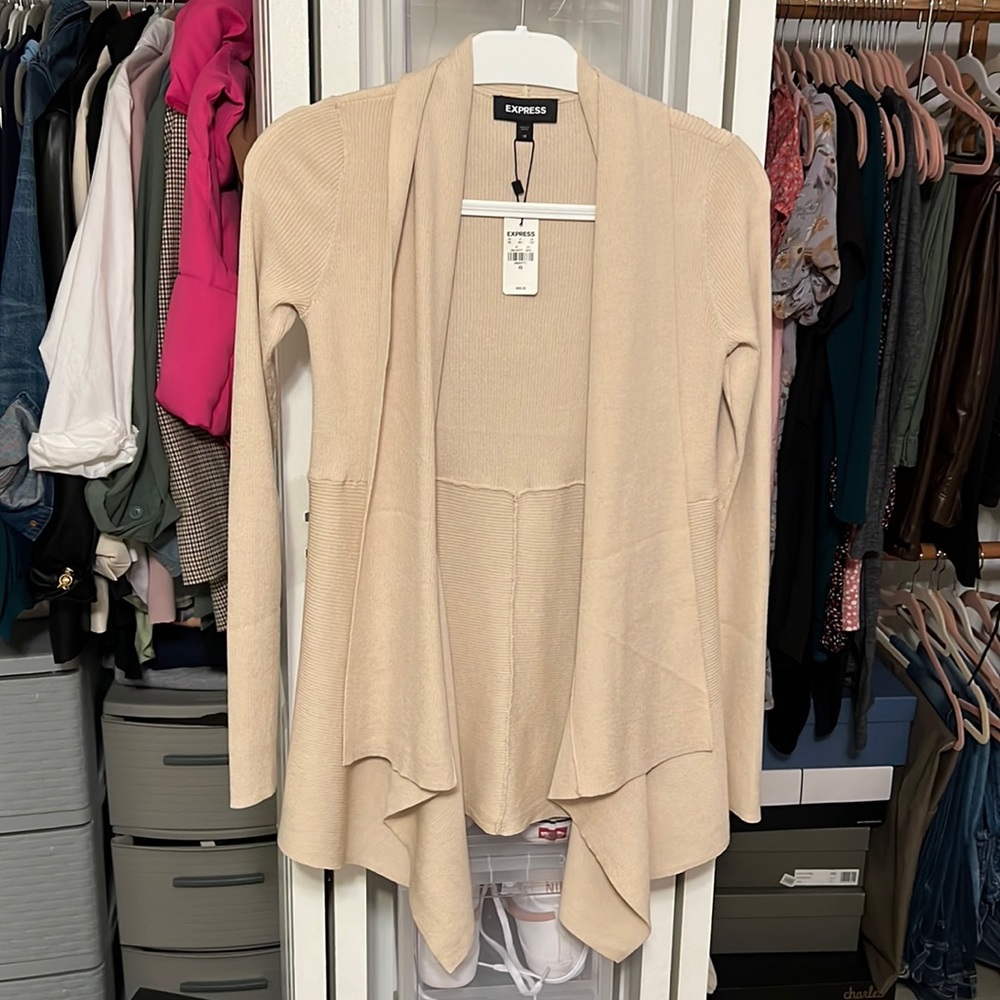 NWT Express cardigan